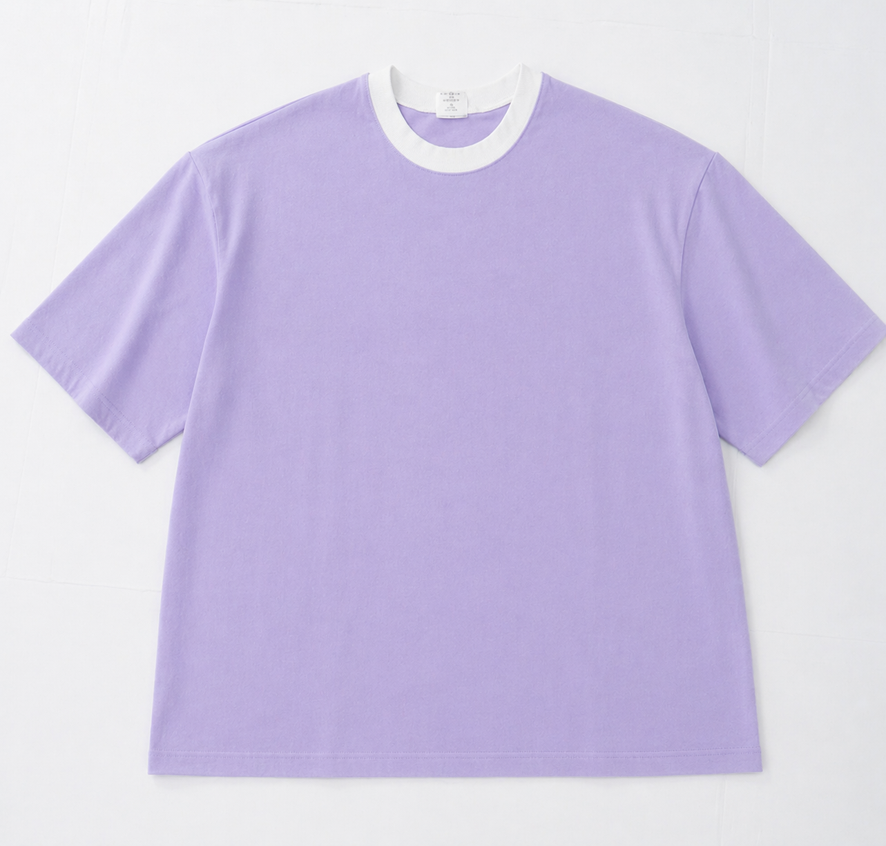 Camisa oversized de JOBAN en algodón morado, con diseño amplio y cómodo, ideal para un estilo casual y relajado.