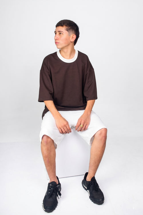 Camisa oversize de algodón en color café de la marca JOBAN, con diseño cómodo y estilo casual para hombres